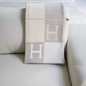H Camomile Avalon Blanket